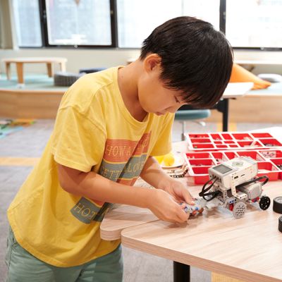 レッスンは90分、子どもたちが試行錯誤する時間をたっぷり取れるレッスンです！