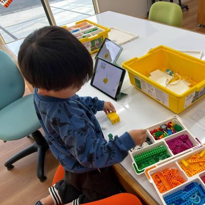 レゴ® WeDo2.0を使った授業の様子