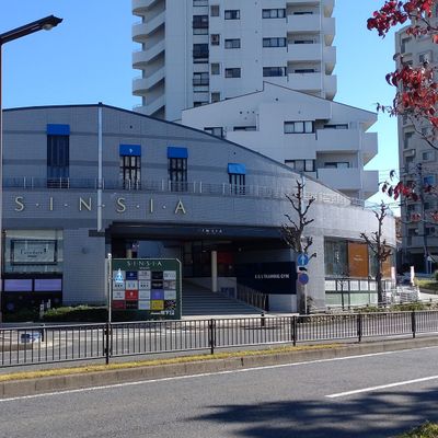 八事日赤駅から徒歩約6分の「シンシア山手」1階に教室はございます