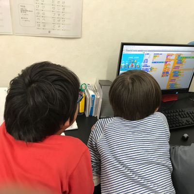 アイデアを出し合って問題を解決！