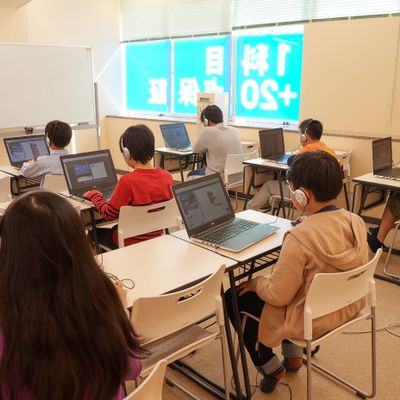 パソコン、タブレットは一人一台をご用意