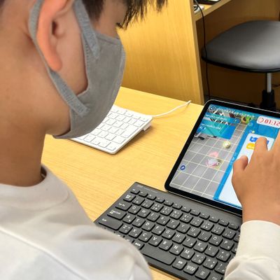 タブレットを使用して進めていきます。