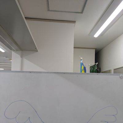 インスタ映えスポットを生徒が作ってくれました。羽をはやしたい生徒はいるかな？