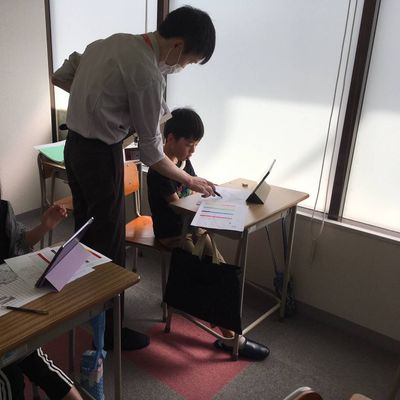 みんな集中して取り組んでいます！