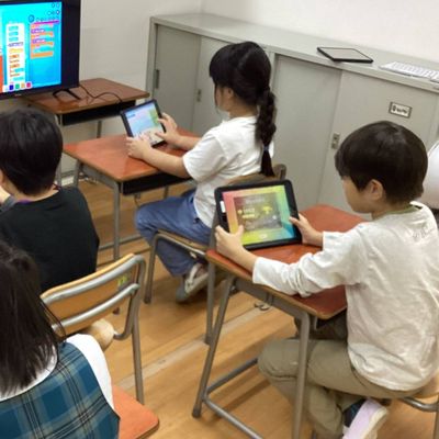 発表前の微調整を各自真剣に行ってます。