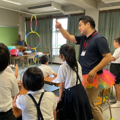 公立小学校にも出張授業行かせてもらっています！