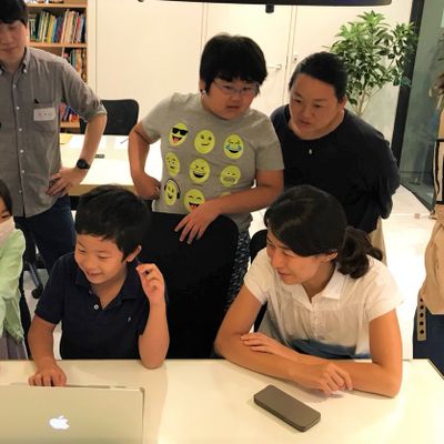 自分の作品をみんなに発表します