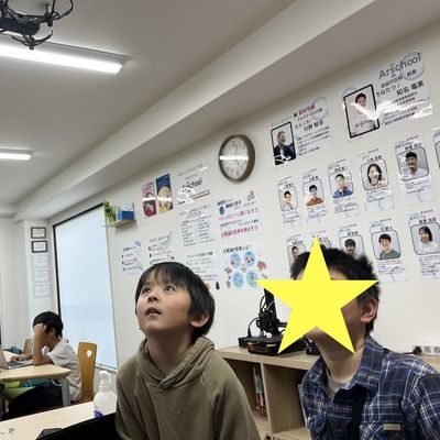 ドローンに興味津々