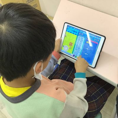 自分たちが作ったゲームをシェアして遊ぶこともできます！