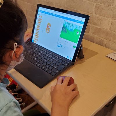 Scratchで自作のゲームを作成