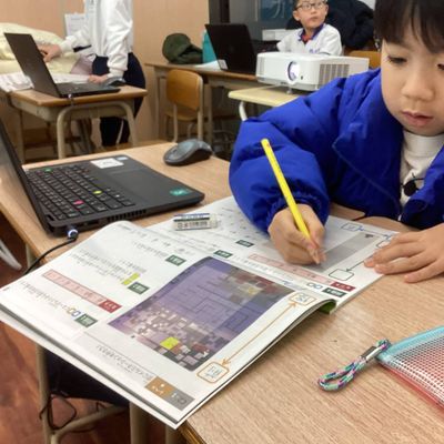 設計図を作成中……