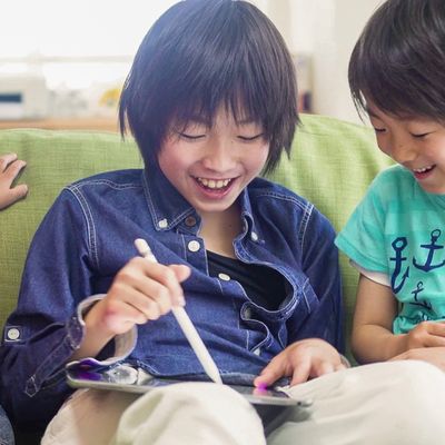 タブレットで直感的に学べます