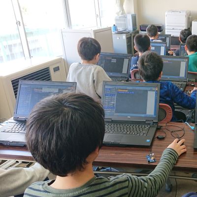 富山県内の小学校で講座を行っています
