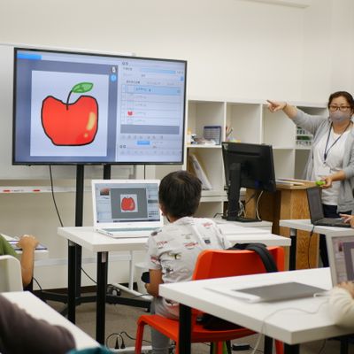 ハック西宮北口校　デジタルペイントアプリでキャラクター作成