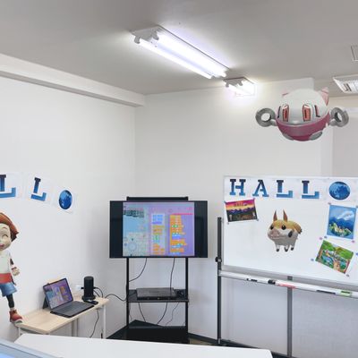 HALLOのブースです。キャラクター馴染んでますが合成です。