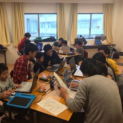 CoderDojoとよなかの活動風景