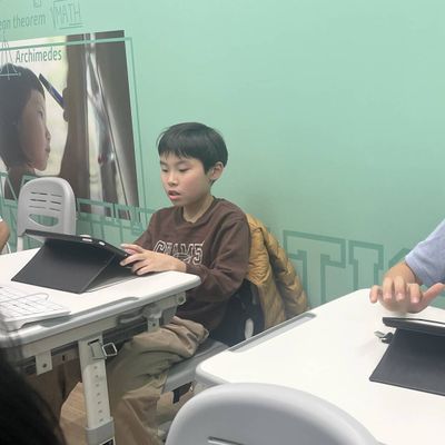 コーチ1名に対して生徒3名までの少人数制･個別レッスンをご提供！