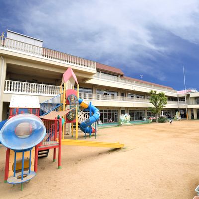 舞子幼稚園内で授業を行います。