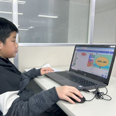 【プログラミング】Scratchを使い、アニメーションにチャレンジ思い通りに動くように考えました。