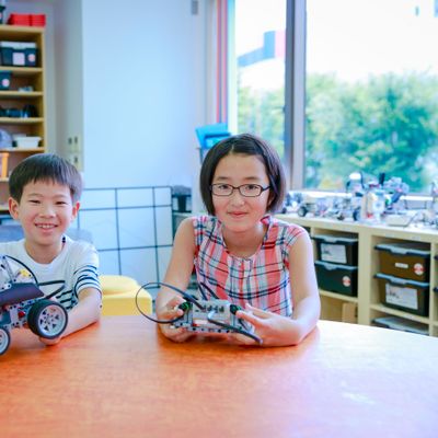 完成したロボットと撮影