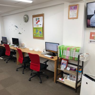 パソコンは4台ご用意しております