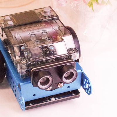 mBot2君も絶賛稼働中！プログラミングで走らせよう。