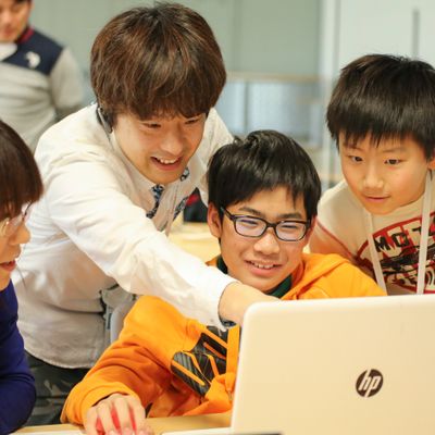 現役プログラマーの講師の少人数制でわかりやすい授業です。