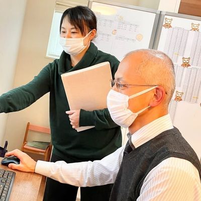講師はIT企業の現役SEです。技術はもちろんですが考え抜く力と気づきが実はとても重要！社会で役立つスキルを教室でも意識して取り入れています。