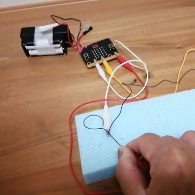 マイクロビットで作った電流イライラ棒ゲーム