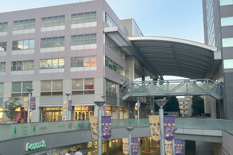 都営三田線「千石駅」A1出口から徒歩10分。文京グリーンコートテラス一階。