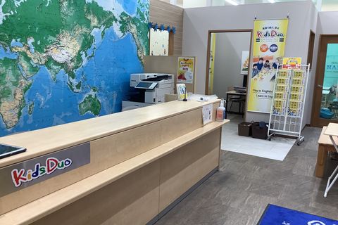 受付から奥に入るとすぐにHALLO専用ルームがございます。