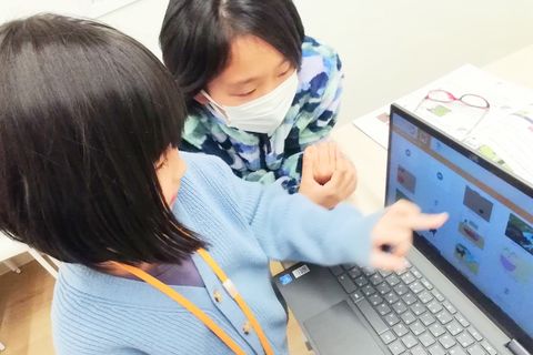 TELACOのレッスンではお友達との学び合いも大切にしています。