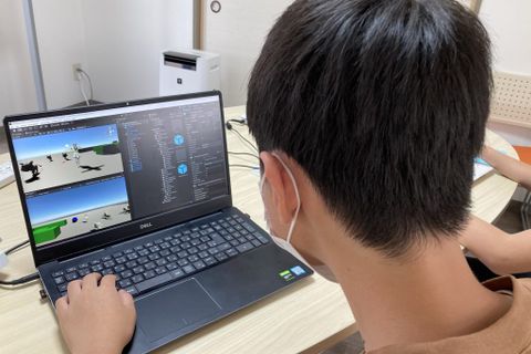 高学年は本格的にコードを打ってプログラミング