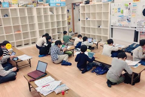 あざみ野校の生徒は、元気な子が多いですね！（時々うまくいくと歓声をあげます笑)