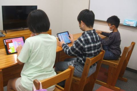 「楽しく」「本格的」に学びます。