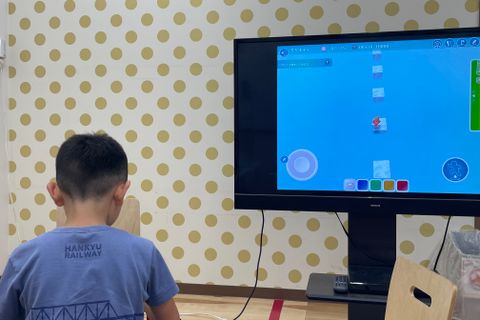 月に一度はプログラミング発表会です
