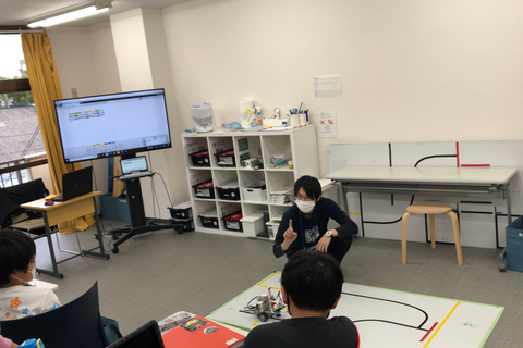 レッスンはその日に先生から出されるミッションに取り組んでいただきます。先生の話をよく聞いてもらい、ミッションに取り組んでもらいます。