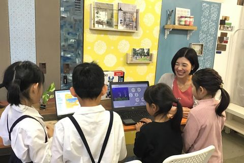 ママ先生による丁寧な指導 「学ぶって楽しいな！」