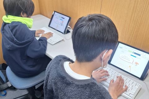 プログラミングのほかタイピング練習も実施します！