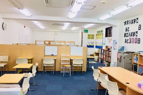 ナビ個別指導学院東大和校　内観