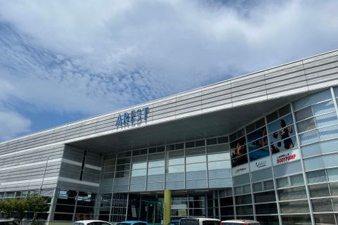 208号線に面したスポーツクラブアレスト玉名の２階で学習を行っています！
