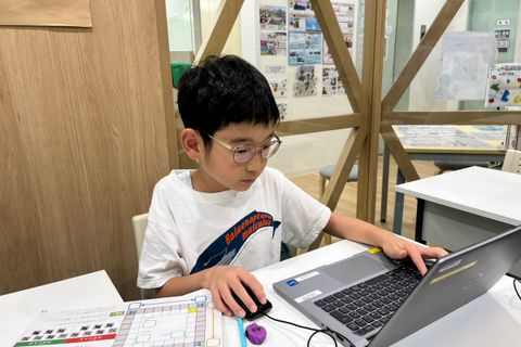 黙々と取り組んでいます！