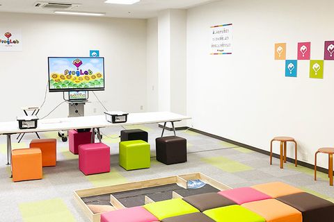 【プログラボ小牧】イオン小牧店2階となります。名鉄小牧線 小牧駅 東口より徒歩15分です。