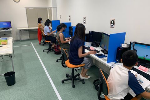 授業スペースは姉妹校のパソコン教室も運営しています