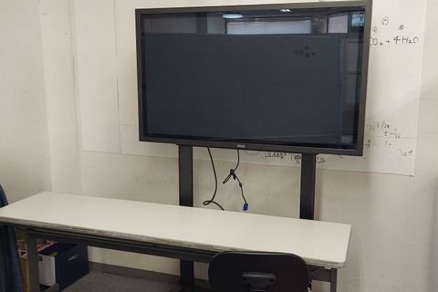 授業はこちらで行います。