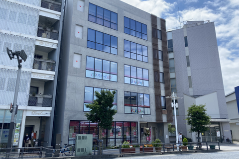 JR逗子駅前　バスロータリー東側