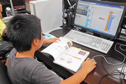 子どもたちは基本を理解したうえで、創造性をのびのびと発揮しています。