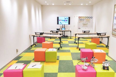【プログラボセレオ国分寺】ＪＲ中央線 国分寺駅直結です。セレオ国分寺5階『こども広場』内ですので、便利に、安全に通っていただけます。