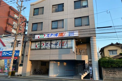 西鉄バス「長住三丁目」バス停 すぐ
