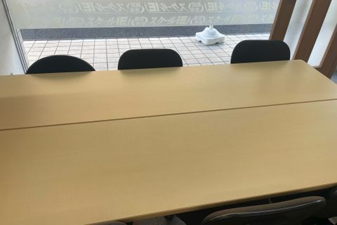 普段より広々としたスペースで行います。一緒にプログラミングを学びませんか？